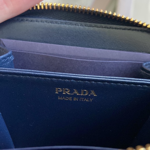 Authentic Prada Navy Blue Zip Wallet - Picture 6 of 7